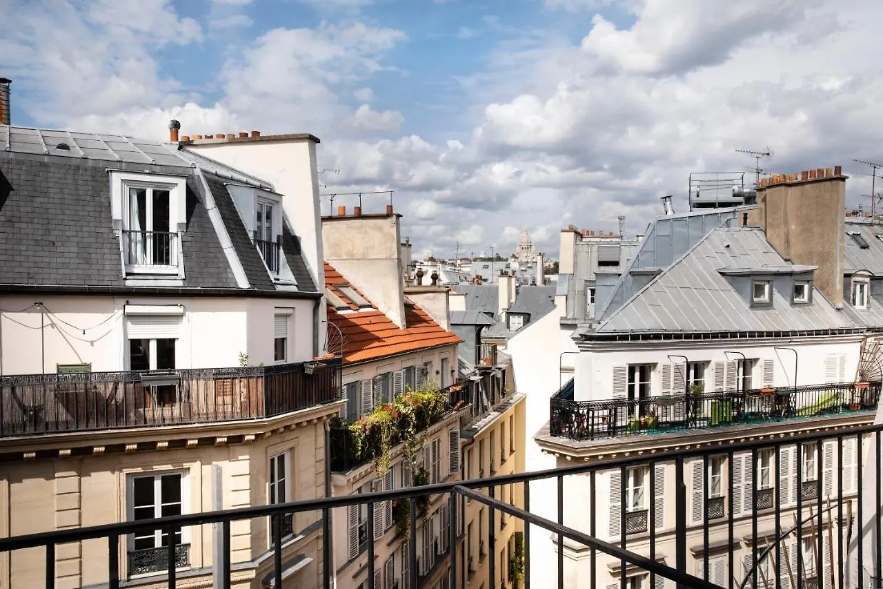 Joe M Paris